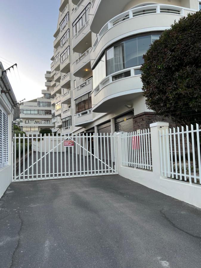 Sea Point Kingsgate No 10 Apartment เคปทาวน์ ภายนอก รูปภาพ
